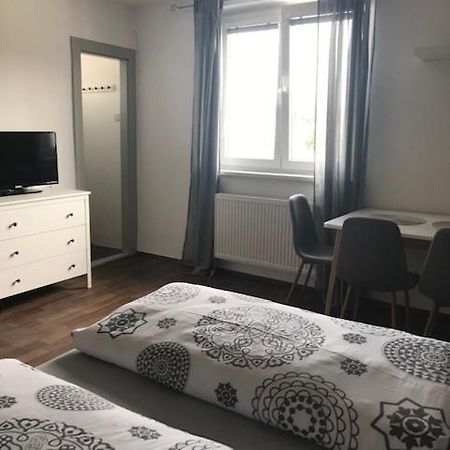 Apartman Innova 兹林 外观 照片